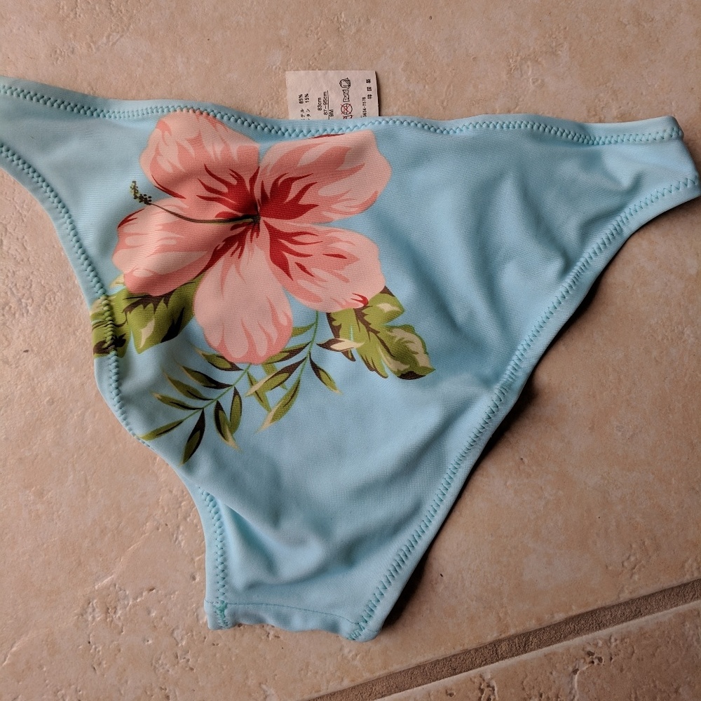 Japanese floral bikini bottoms blue please read